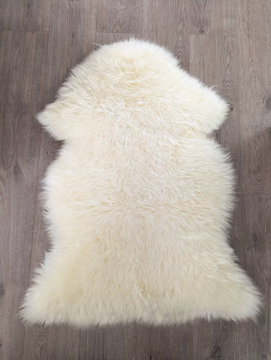 Natural Single Sheepskin Rug - British Large