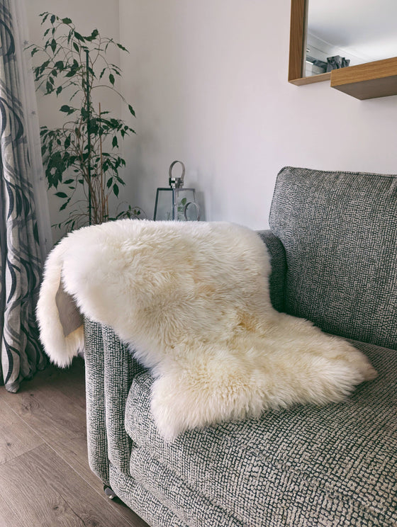 Natural Single Sheepskin Rug - British Large