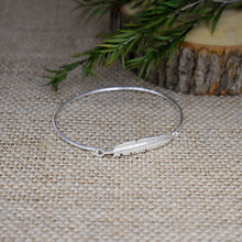  Zora Silver Feather Bangle