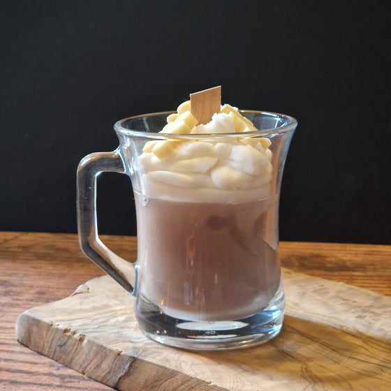 CHRISTMAS GINGERBREAD MAN & HOT CHOCOLATE SCENTED CANDLE