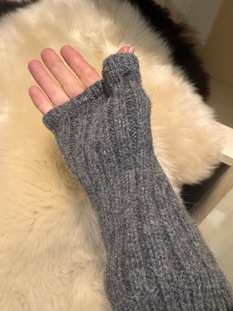 Wrist Warmers - Oria 65% Wool / 35% Alpaca Hand Warmers - Grey