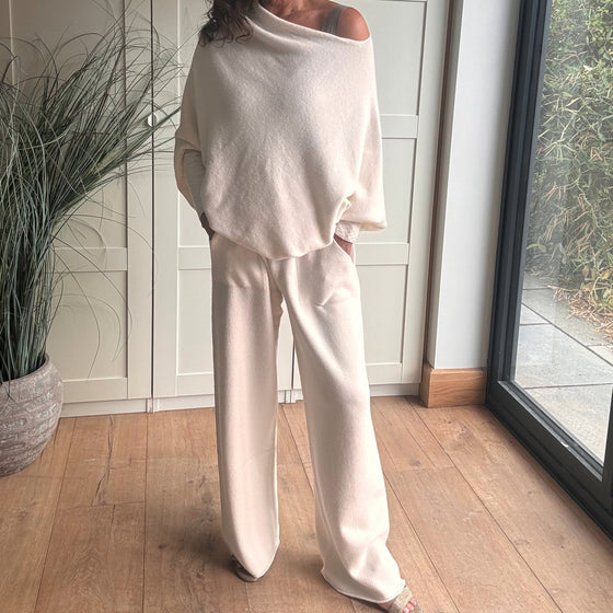 Relaxed Wide Leg Pants - WINTER WHITE